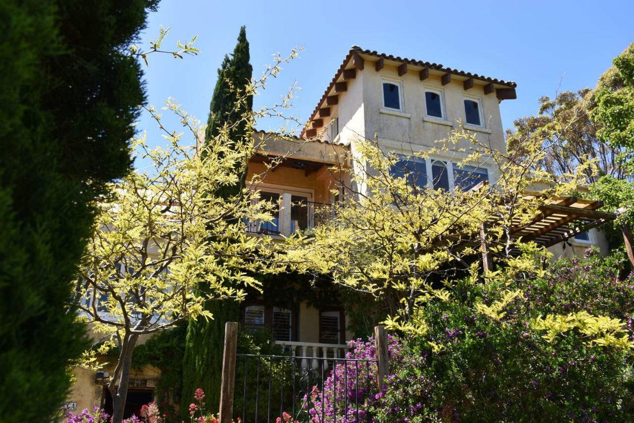 Villa Mallorca Red Hill South Exterior photo